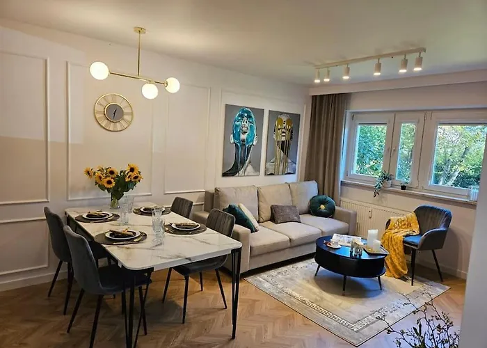 Zablocinska 6 - Bezplatny Parking - Apartament Dla 6 Osob - 400m Do Stacji Metra - Better * Warszawa