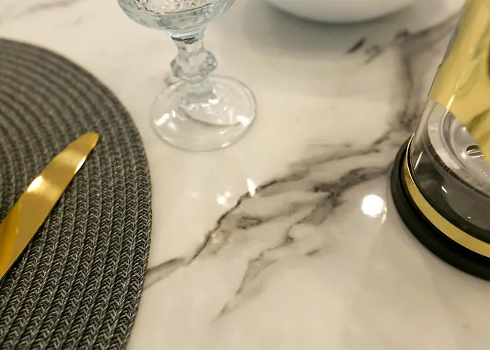 Zablocinska 6 - Bezplatny Parking - Apartament Dla 6 Osob - 400m Do Stacji Metra - Better Hotel *