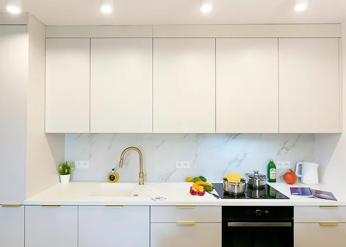 Zablocinska 6 - Bezplatny Parking - Apartament Dla 6 Osob - 400m Do Stacji Metra - Better Hotel