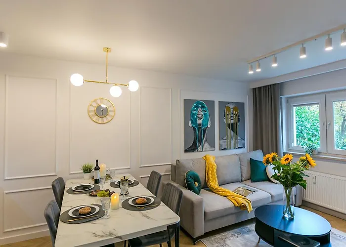 Zablocinska 6 - Bezplatny Parking - Apartament Dla 6 Osob - 400m Do Stacji Metra - Better