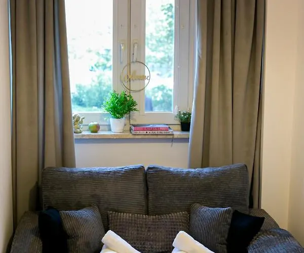 Zablocinska 6 - Bezplatny Parking - Apartament Dla 6 Osob - 400m Do Stacji Metra - Better Hotel *