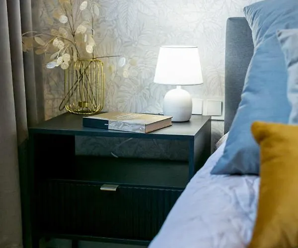 Hotel Zablocinska 6 - Bezplatny Parking - Apartament Dla 6 Osob - 400m Do Stacji Metra - Better