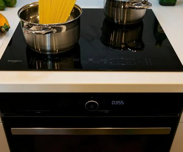 Hotel Zablocinska 6 - Bezplatny Parking - Apartament Dla 6 Osob - 400m Do Stacji Metra - Better