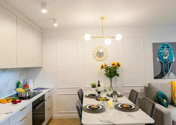 Zablocinska 6 - Bezplatny Parking - Apartament Dla 6 Osob - 400m Do Stacji Metra - Better *