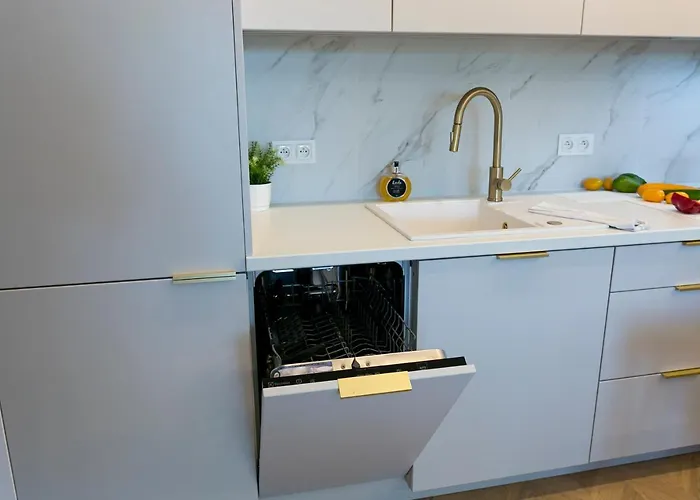 Hotel Zablocinska 6 - Bezplatny Parking - Apartament Dla 6 Osob - 400m Do Stacji Metra - Better Warszawa