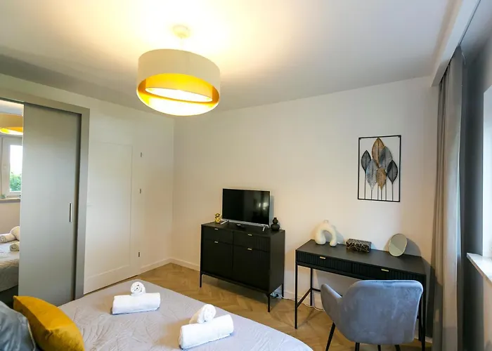 Zablocinska 6 - Bezplatny Parking - Apartament Dla 6 Osob - 400m Do Stacji Metra - Better Hotel *