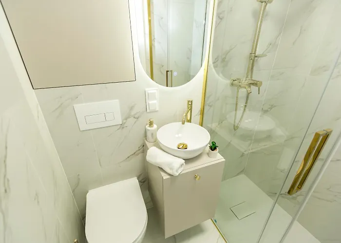 Hotel Zablocinska 6 - Bezplatny Parking - Apartament Dla 6 Osob - 400m Do Stacji Metra - Better *