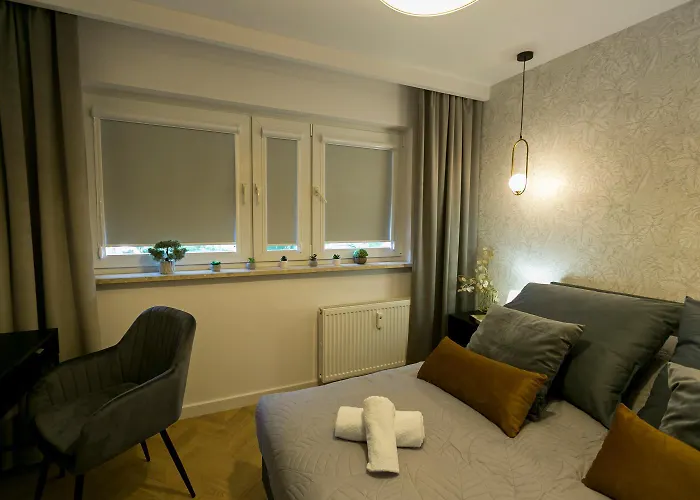 Zablocinska 6 - Bezplatny Parking - Apartament Dla 6 Osob - 400m Do Stacji Metra - Better *