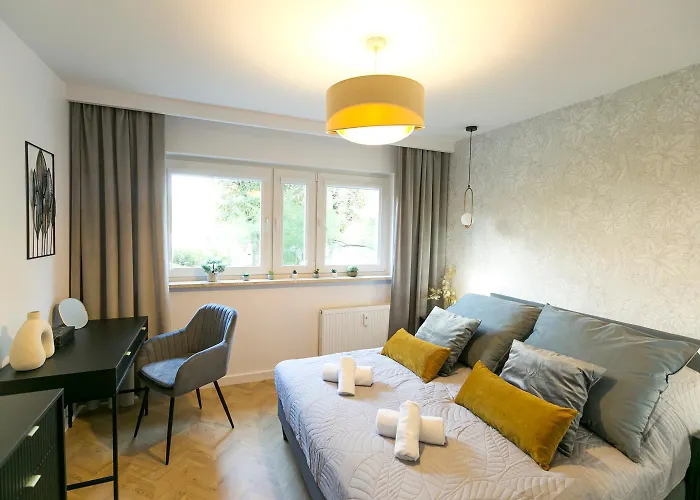 Zablocinska 6 - Bezplatny Parking - Apartament Dla 6 Osob - 400m Do Stacji Metra - Better Hotel