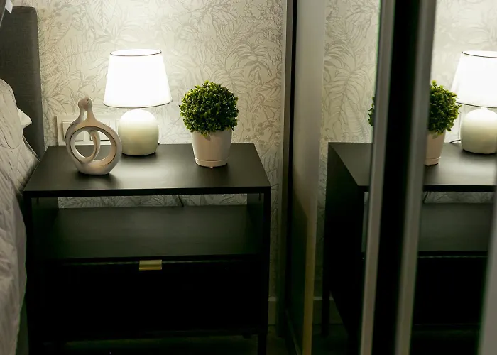 Zablocinska 6 - Bezplatny Parking - Apartament Dla 6 Osob - 400m Do Stacji Metra - Better Hotel *