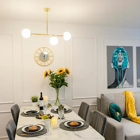 호텔 Zablocinska 6 - Bezplatny Parking - Apartament Dla 6 Osob - 400m Do Stacji Metra - Better *