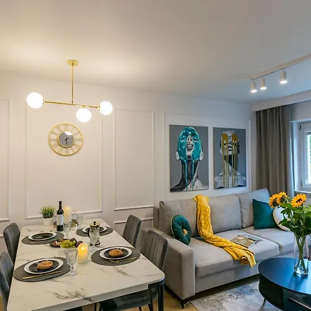 Zablocinska 6 - Bezplatny Parking - Apartament Dla 6 Osob - 400m Do Stacji Metra - Better