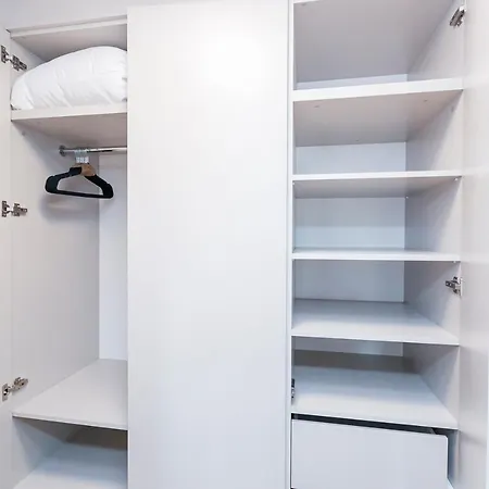 Zablocinska 6 - Bezplatny Parking - Apartament Dla 6 Osob - 400m Do Stacji Metra - Better * Varšava