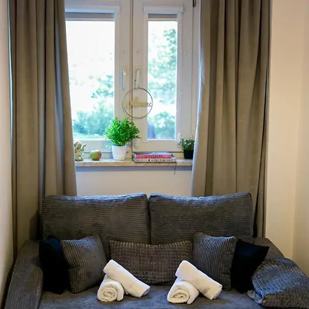 Zablocinska 6 - Bezplatny Parking - Apartament Dla 6 Osob - 400m Do Stacji Metra - Better 호텔 *