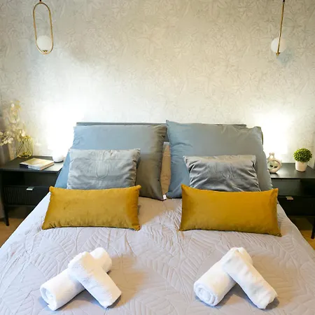 Zablocinska 6 - Bezplatny Parking - Apartament Dla 6 Osob - 400m Do Stacji Metra - Better 바르샤바