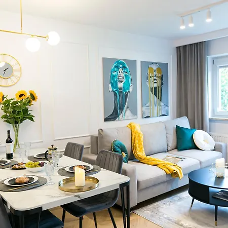 Zablocinska 6 - Bezplatny Parking - Apartament Dla 6 Osob - 400m Do Stacji Metra - Better Hotel