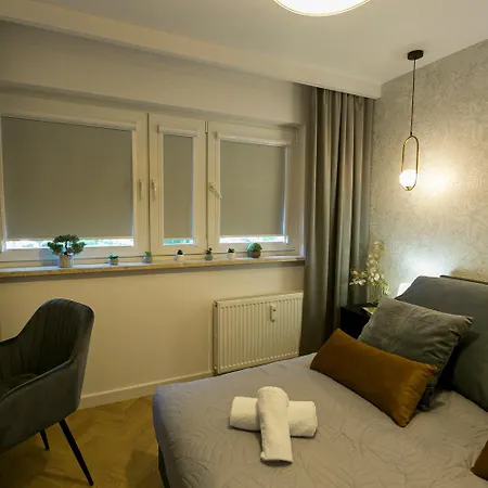 Zablocinska 6 - Bezplatny Parking - Apartament Dla 6 Osob - 400m Do Stacji Metra - Better *