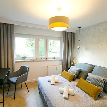 Zablocinska 6 - Bezplatny Parking - Apartament Dla 6 Osob - 400m Do Stacji Metra - Better Hotel