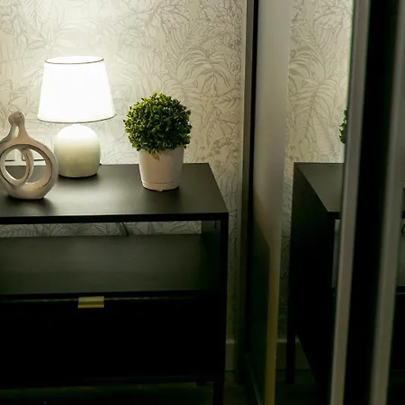 Zablocinska 6 - Bezplatny Parking - Apartament Dla 6 Osob - 400m Do Stacji Metra - Better Hotel *